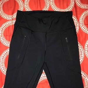 Lululemon athletica black leggings in size 6